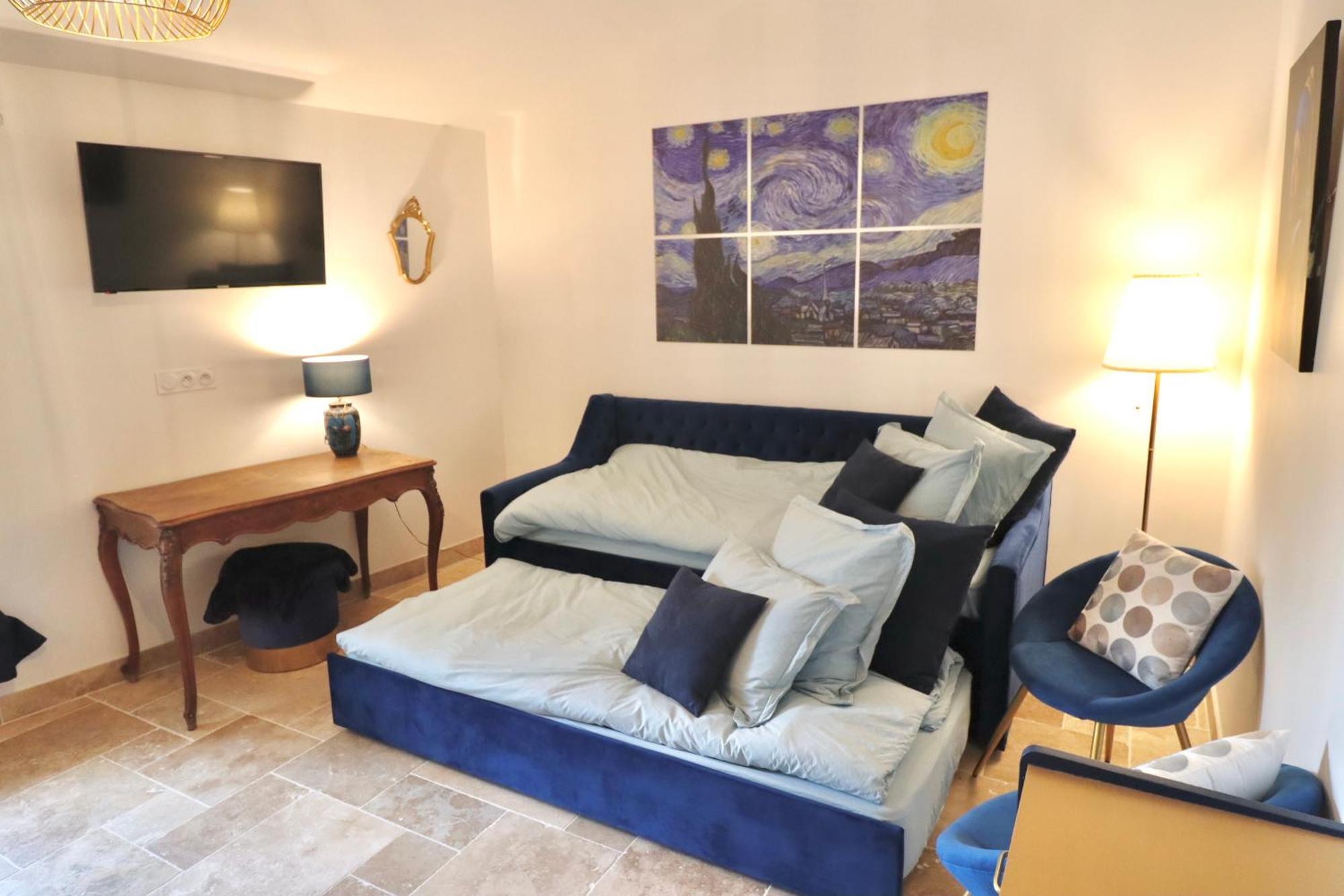 Chambres D'Hotes Avec Jacuzzi Et Piscine Au Mas De Cadoule Saint-Just  部屋 写真