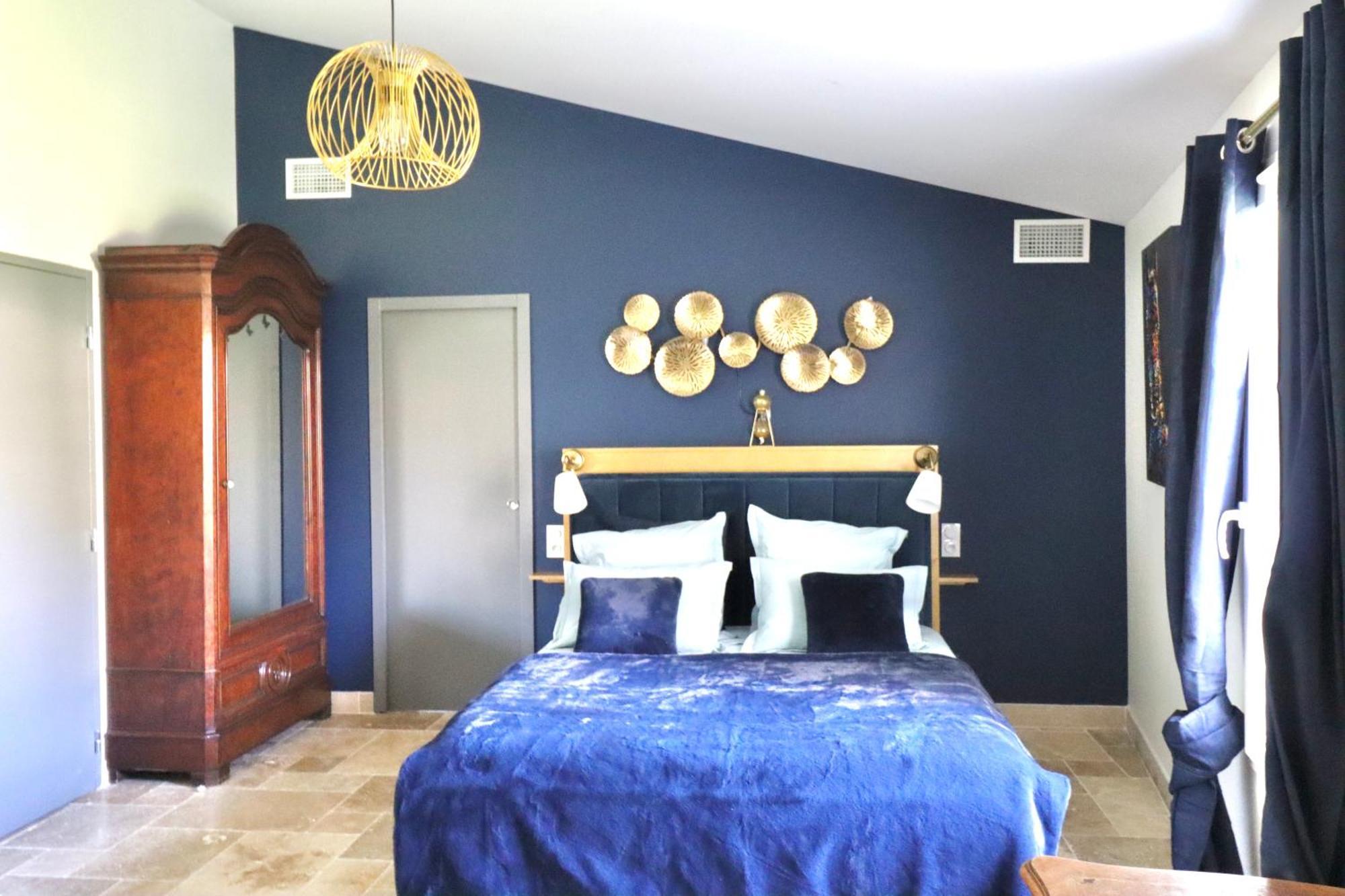 Chambres D'Hotes Avec Jacuzzi Et Piscine Au Mas De Cadoule Saint-Just  部屋 写真